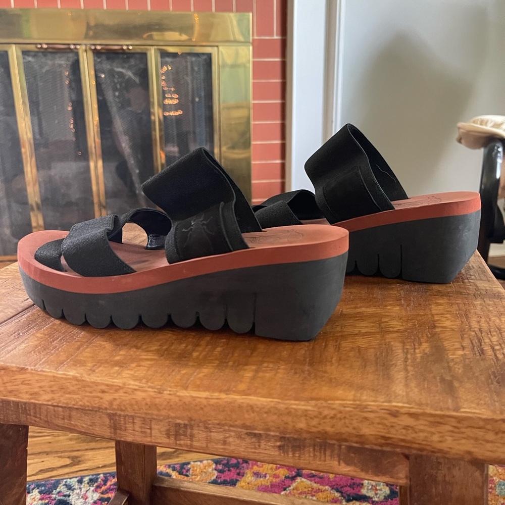 FLY London “Black Cupido” platform sandals worn once! Size 36.
